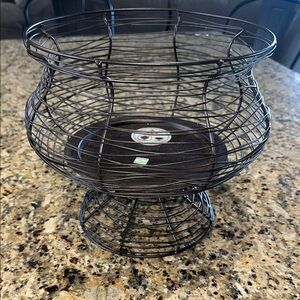 PartyLite Antique Bronze Wire Basket Pedestal Large Candle Holder 9 1/2” tall